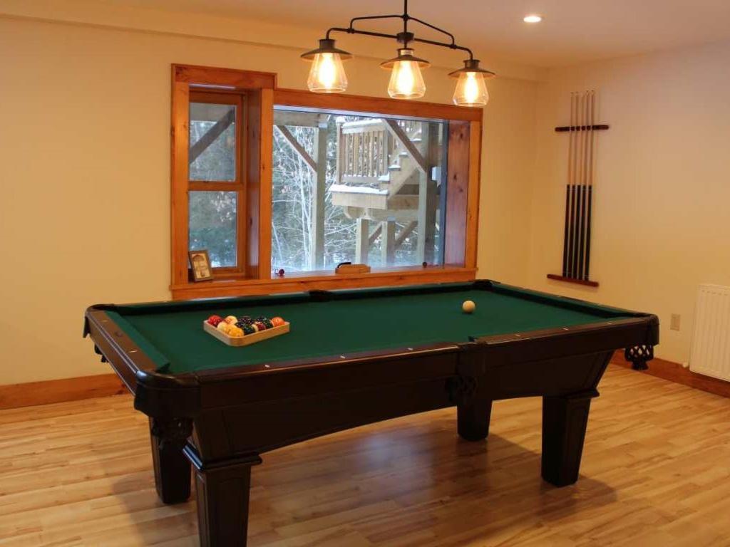 Bark Eater Inn Keene Room photo